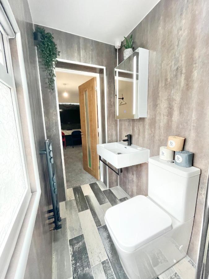 Cloud9 Guest House - By Coastline Retreats - Newly Renovated, Beautiful Ensuite Rooms Near Seafront In Town Centre, Netflix, Superfast Wifi, Communal Kitchen Bournemouth Eksteriør bilde