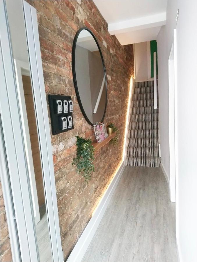 Cloud9 Guest House - By Coastline Retreats - Newly Renovated, Beautiful Ensuite Rooms Near Seafront In Town Centre, Netflix, Superfast Wifi, Communal Kitchen Bournemouth Eksteriør bilde